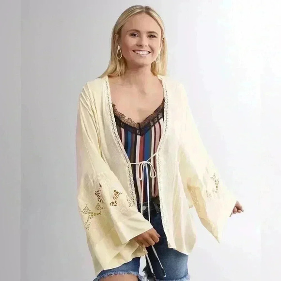 Miss Me Womens XS Cream Crochet Kimono - Picture 1 of 8